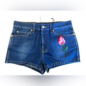 NWT GUCCI Denim Mini Jean Shorts Red Rose Floral Embroidery Appliqué Dark Blue